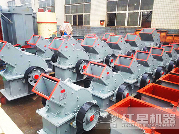 河南小型錘式破碎機展示