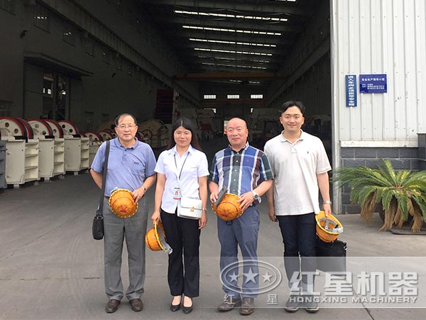 用戶來廠考察留影圖