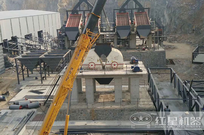 錘破生產現場搭建中