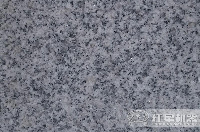 質(zhì)地堅(jiān)硬的花崗巖物料