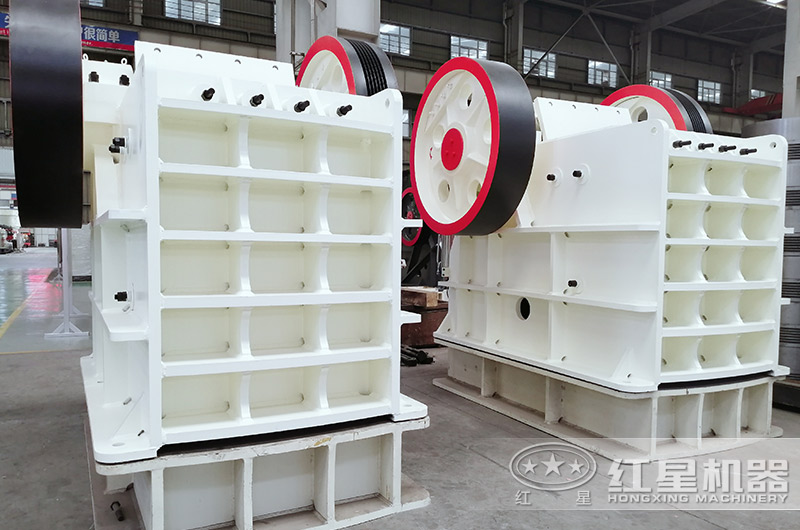初次破碎機(jī)器-顎破機(jī)